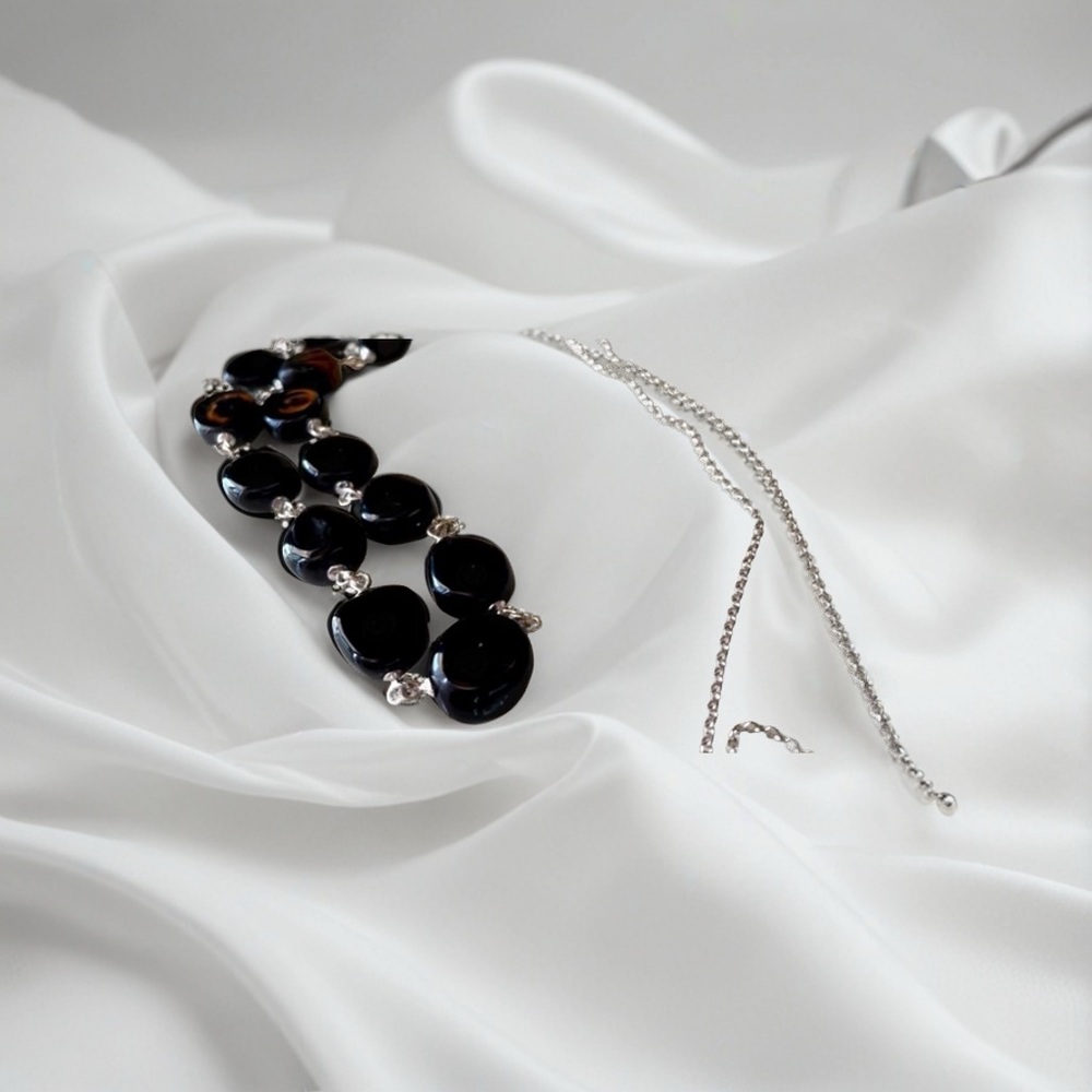 Coral necklace. Black Coral necklace. Collar de coral negro
